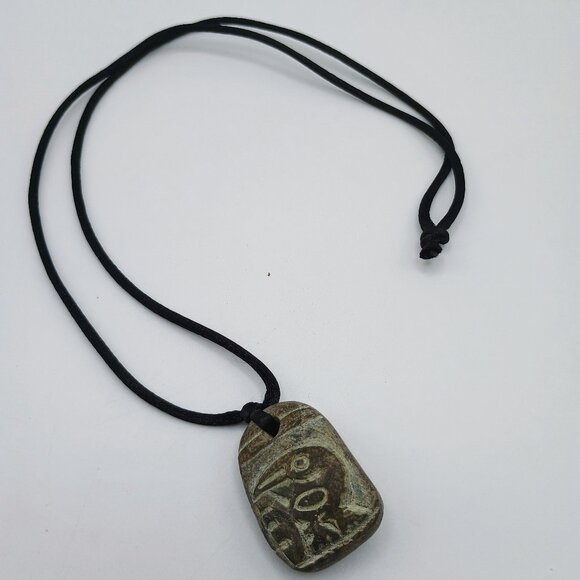 Unisex Adjustable Hand-Carved Stone Bird Pendant Necklace - Picture 3 of 7